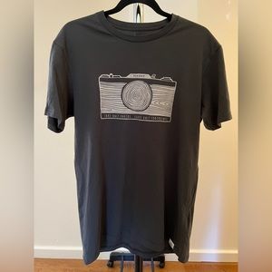 NWOT Tentree Camera T-shirt Size Medium Photography Nature Hiking Vibes